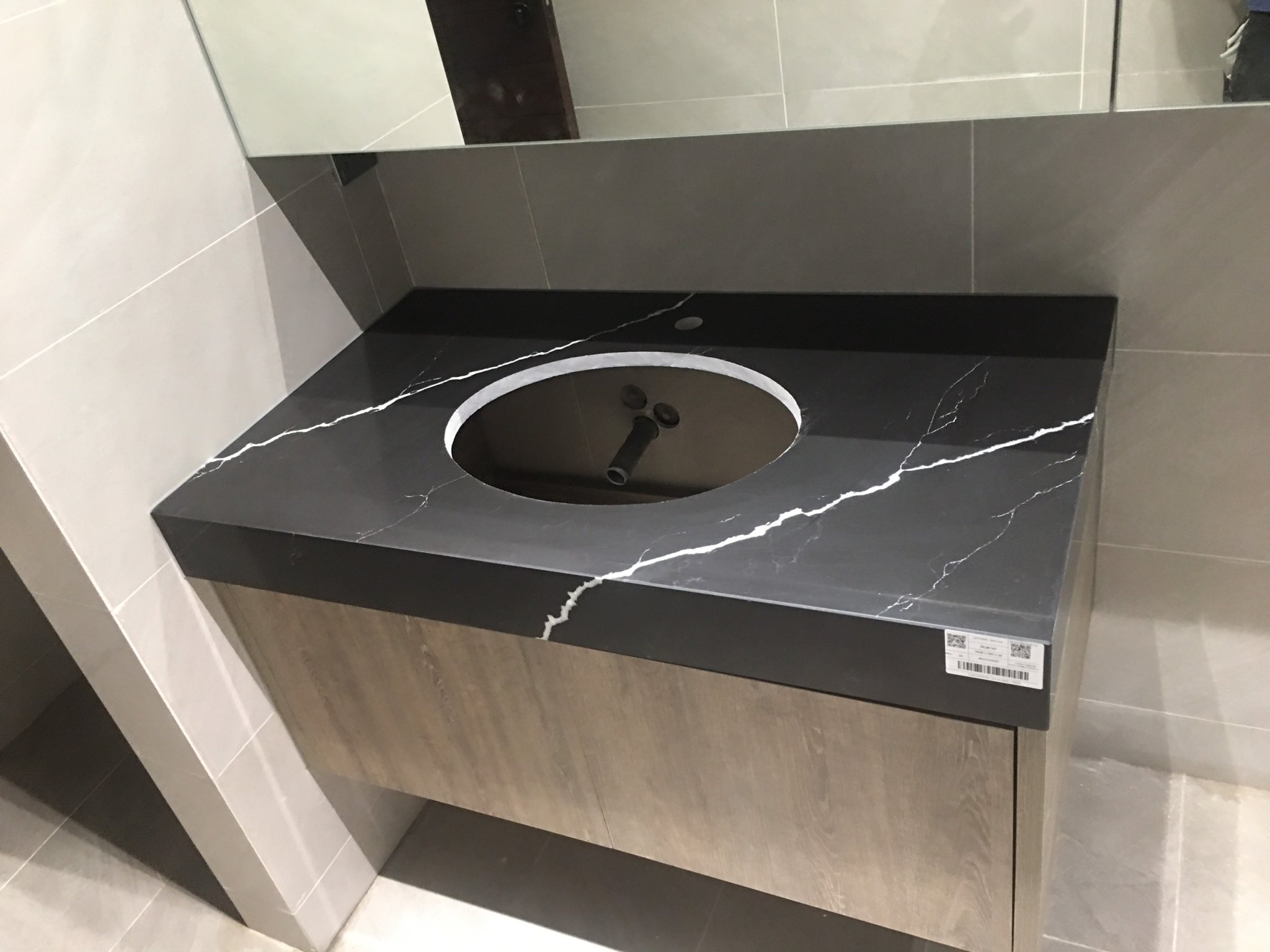 ĐÁ THẠCH ANH CAO CẤP NERO MARQUINA BQ8740 