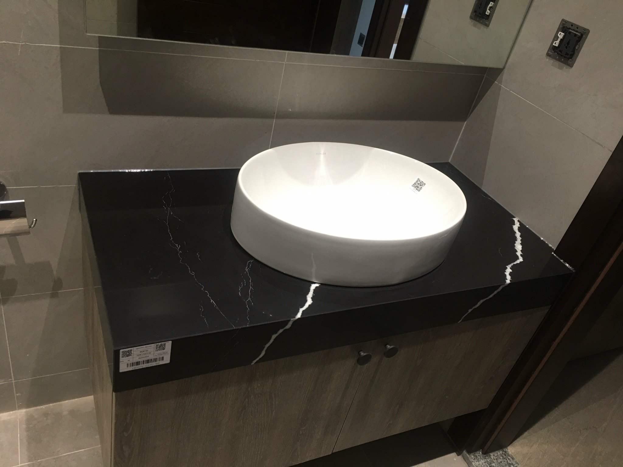 ĐÁ THẠCH ANH CAO CẤP NERO MARQUINA BQ8740 